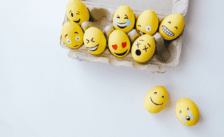 10 inspiring Easter email campaigns - featured image